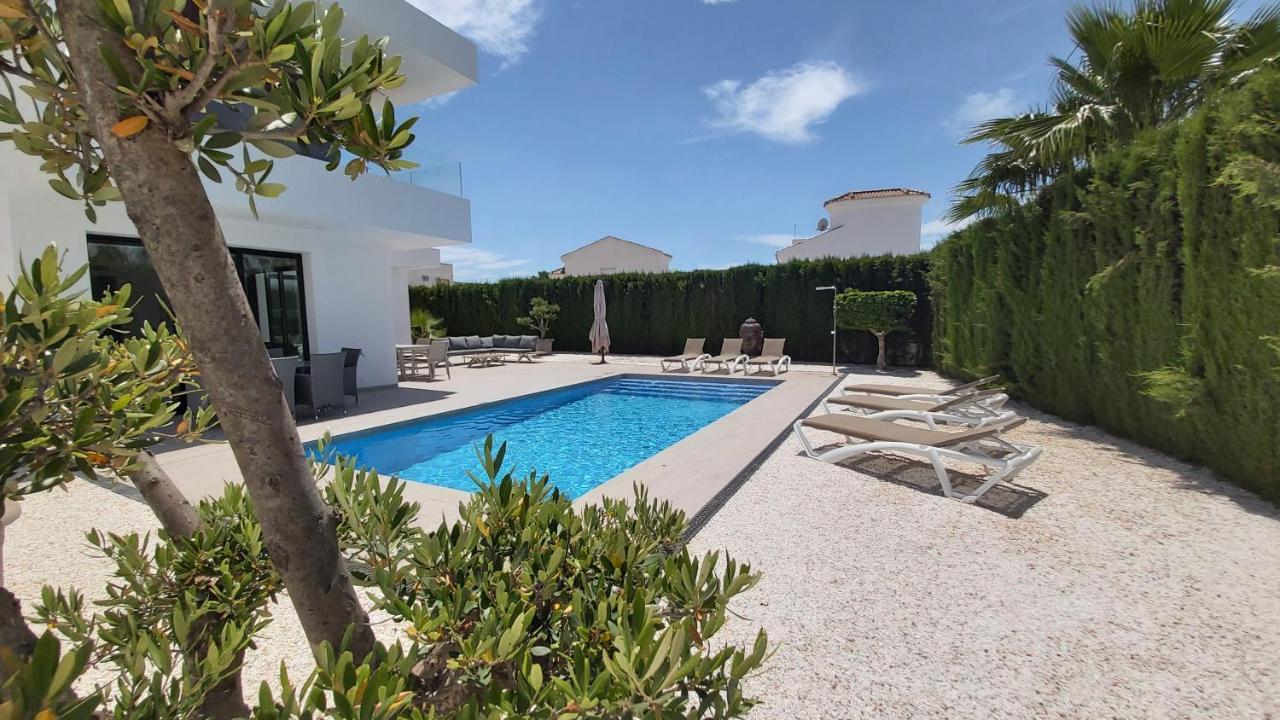 Villa La Mariña Exterior foto